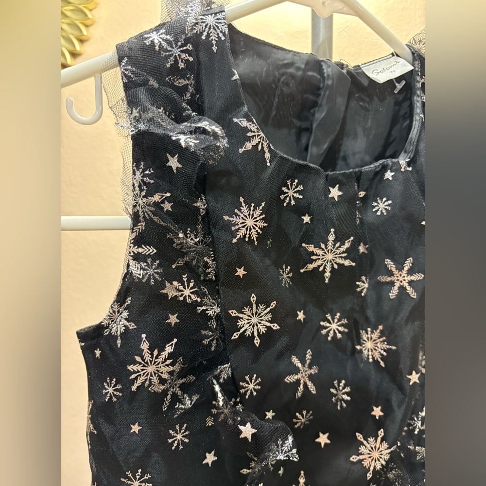 Elegant Starry Black Kids Dress - Picture 8 of 9